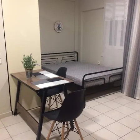 Apartment Amelie Qute 3 *